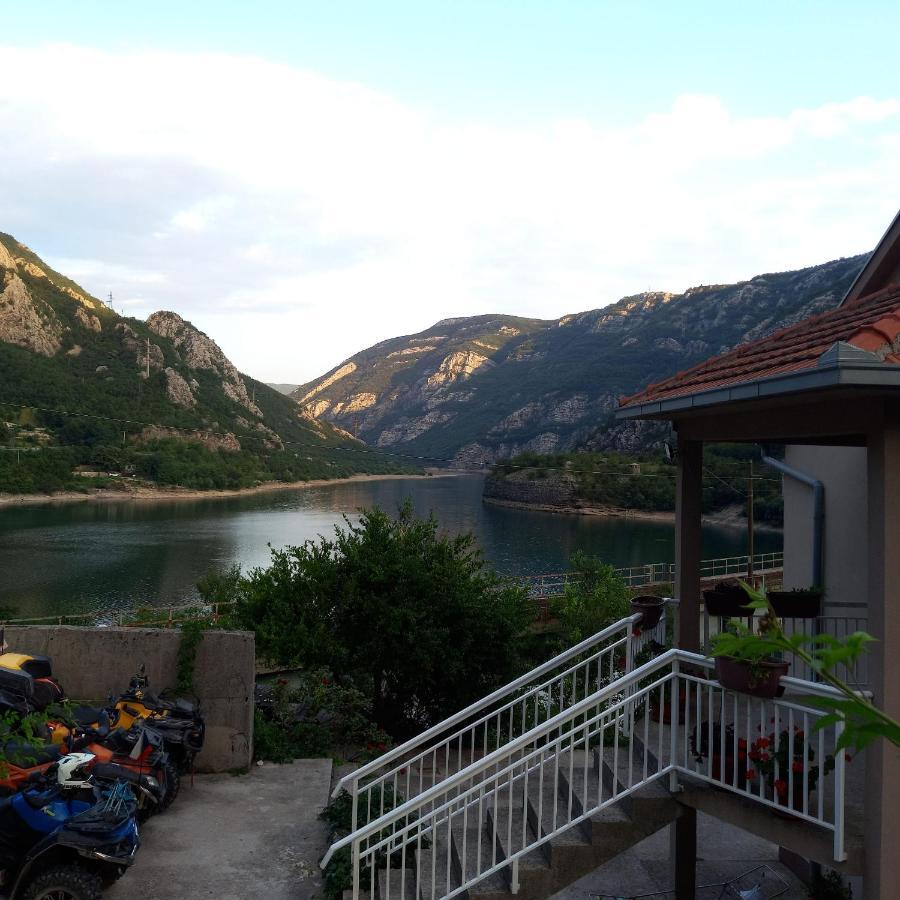 모스타르 Visit Dreznica 빌라 외부 사진